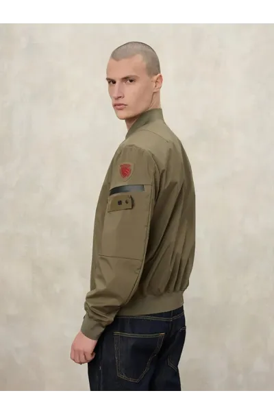 Cazadora Blauer Young Bomber con bolsillos 2